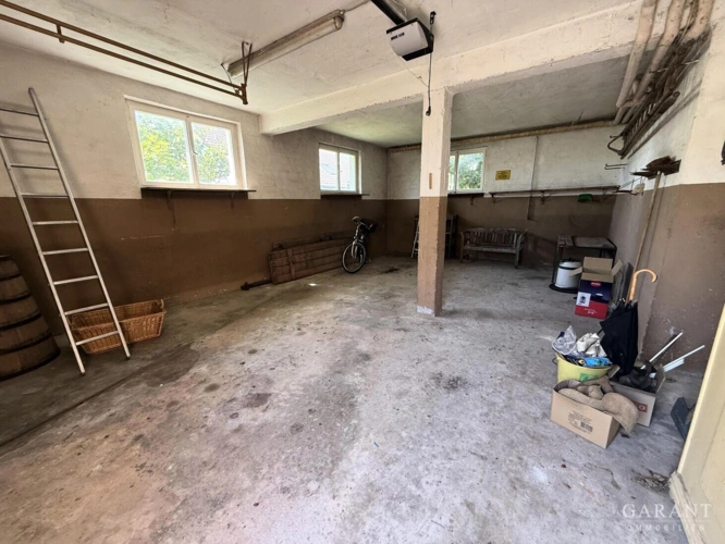 Hinteres Haus Garage